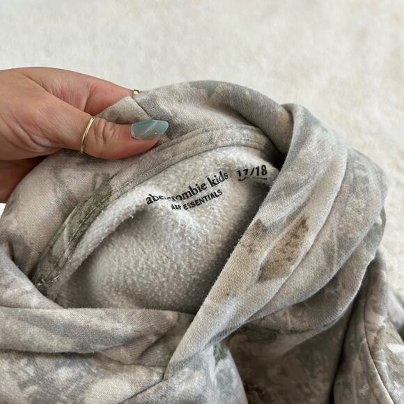 Abercrombie & Fitch Boys Light Wash Camo Hoodie Pullover Size 17-18 - Picture 6 of 8